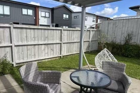 Photo of property in 5 Te Mura Crescent, Takanini, 2112