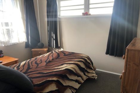 Photo of property in 21 Bledisloe Street, Levin, 5510