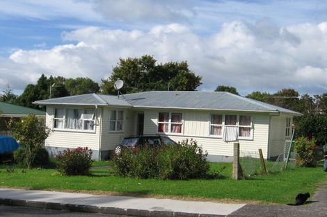 Photo of property in 8 Justin Place, Te Atatu Peninsula, Auckland, 0610
