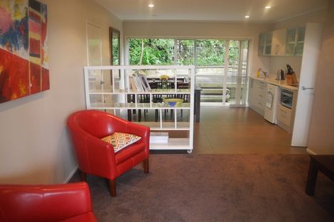 Photo of property in 36 Sylvan Park Avenue, Milford, Auckland, 0620