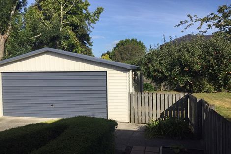 Photo of property in 6 Otara Street, Ilam, Christchurch, 8053