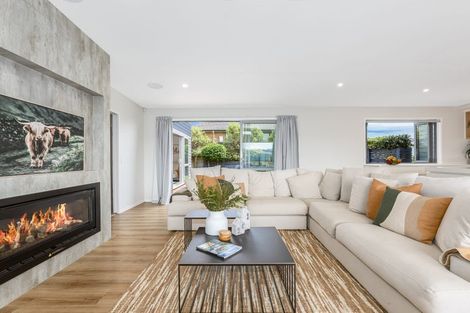 Photo of property in 136 Endeavour Drive, Whitby, Porirua, 5024