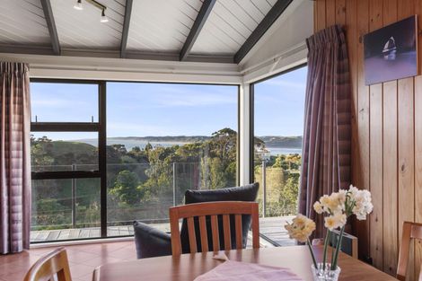 Photo of property in 10 Upper Wainui Road, Raglan, 3297