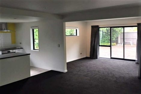 Photo of property in 82 Springfield Road, St Albans, Christchurch, 8014