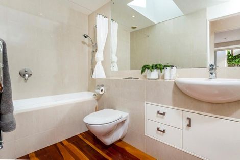Photo of property in 7 Eric Price Avenue, Takapuna, Auckland, 0620