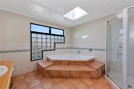 Photo of property in 83 Harrowfield Drive, Harrowfield, Hamilton, 3210