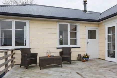 Photo of property in 12 Freyberg Terrace, Waipukurau, 4200