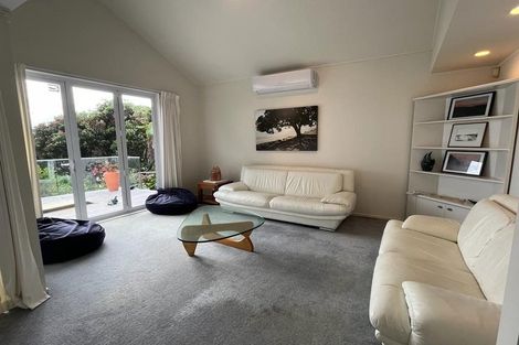 Photo of property in 1/58 Clovelly Road, Bucklands Beach, Auckland, 2012