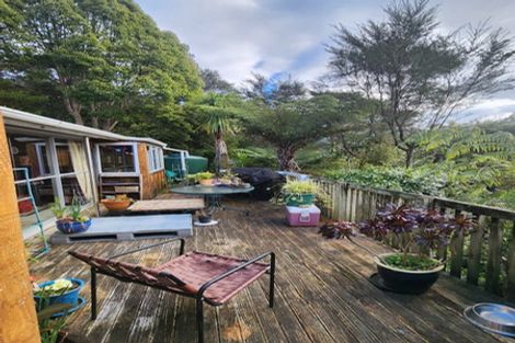Photo of property in 4 Moana Crescent, Kennedy Bay, Coromandel, 3583