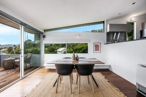 Photo of property in 124 Townsend Road, Miramar, Wellington, 6022