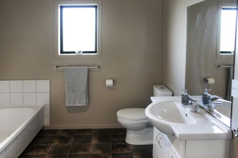 Photo of property in 21c Adelaide Road, Dannevirke, 4978