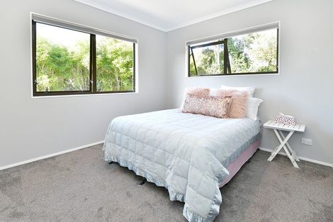 Photo of property in 30b Elliston Crescent, Stanmore Bay, Whangaparaoa, 0932
