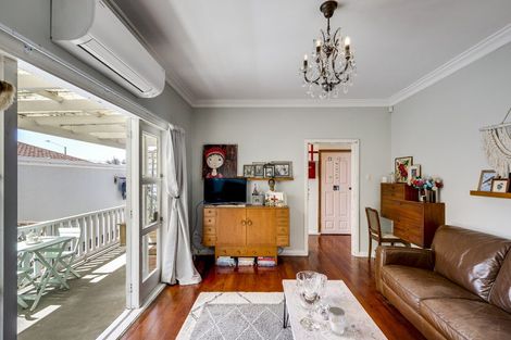 Photo of property in 2/33 Nuffield Avenue, Marewa, Napier, 4110