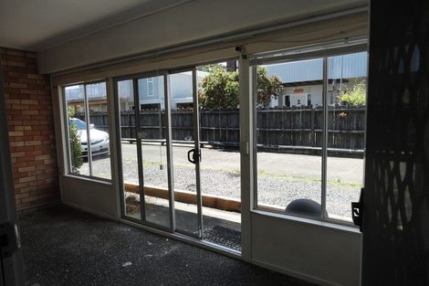 Photo of property in 2/22 Abercrombie Street, Howick, Auckland, 2014