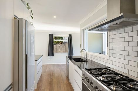 Photo of property in 25 English Street, St Andrews, Hamilton, 3200