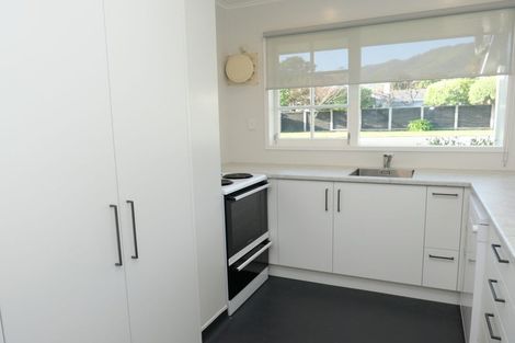 Photo of property in 2 Koromiko Road, Waikanae, 5036