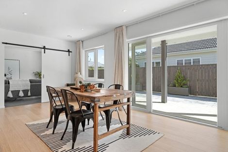 Photo of property in 64 Park Road, Carterton, 5713