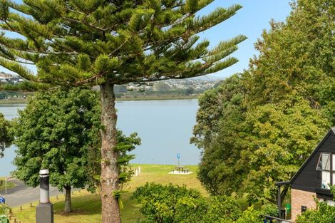 Photo of property in 9 Bay Street, Matua, Tauranga, 3110