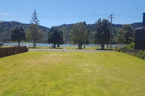 Photo of property in 403a Beach Road, Whangamata, 3620