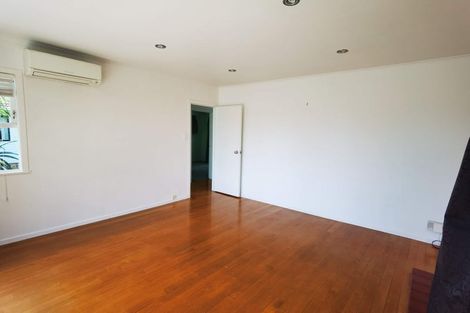 Photo of property in 37 Rosalind Road, Glenfield, Auckland, 0629