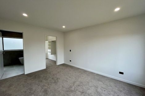 Photo of property in 98d Royal Road, Massey, Auckland, 0614