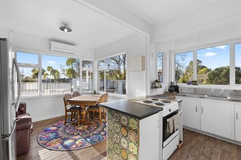 Photo of property in 19 Russell Street, Westport, 7825