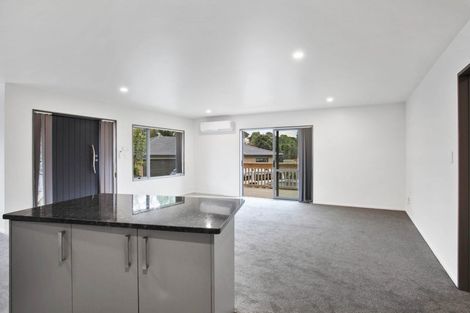Photo of property in 8 Vino Cina Heights, Ranui, Auckland, 0612