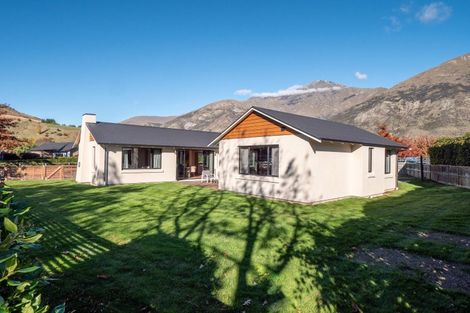 Photo of property in 48 Erskine Street, Lake Hayes, Queenstown, 9304