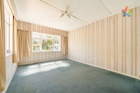 Photo of property in 2 Byron Street, Petone, Lower Hutt, 5012