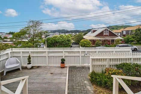 Photo of property in 10 Stanley Street, Berhampore, Wellington, 6023