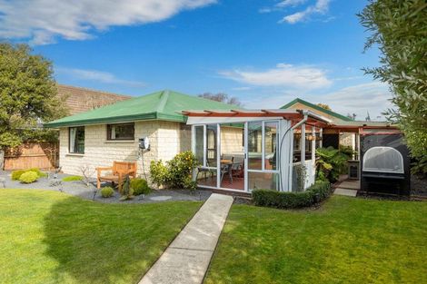 Photo of property in 50 Royal Park Drive, Parklands, Christchurch, 8083