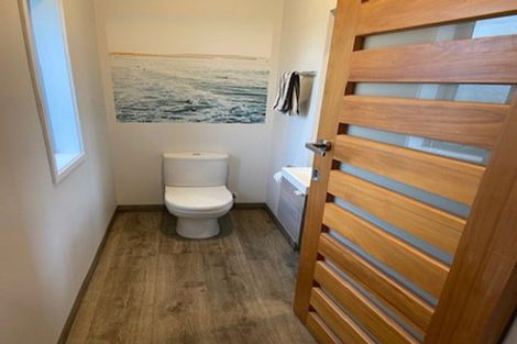 Photo of property in 84 Kaihau Road, Karioitahi, Waiuku, 2683