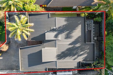 Photo of property in 13a Cliff View Drive, Green Bay, Auckland, 0604