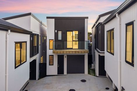 Photo of property in 13d Meadway, Sunnyhills, Auckland, 2010