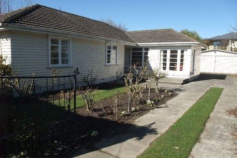 Photo of property in 46 Ilam Road, Upper Riccarton, Christchurch, 8041