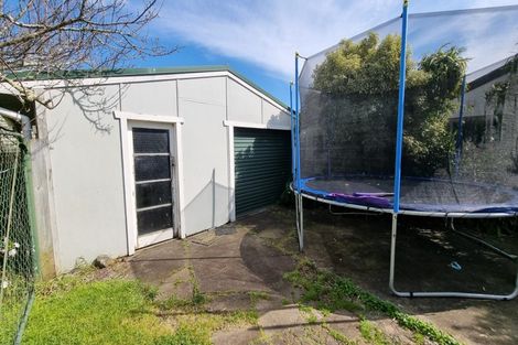 Photo of property in 19 Plumley Crescent, Mangere, Auckland, 2022