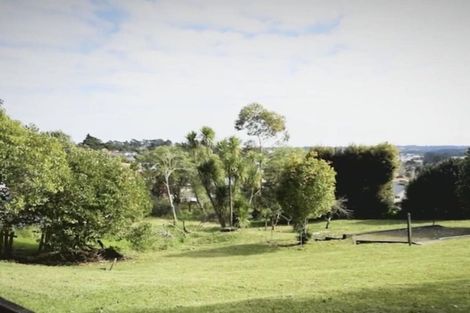 Photo of property in 24 Sunset Road, Unsworth Heights, Auckland, 0632