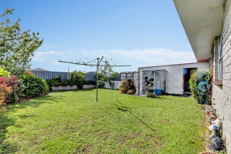 Photo of property in 84 Broadway, Stratford, 4332