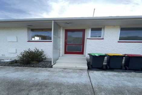Photo of property in 52 Royal Park Drive, Parklands, Christchurch, 8083