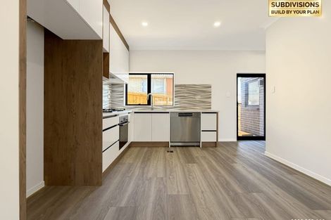 Photo of property in 260 Don Buck Road, Massey, Auckland, 0614