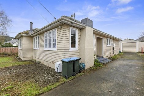 Photo of property in 22 Sandford Street, Trentham, Upper Hutt, 5018