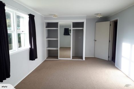 Photo of property in 17 Houston Place, Bayview, Auckland, 0629