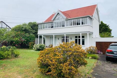 Photo of property in 27 Islington Avenue, New Lynn, Auckland, 0600