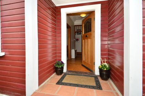 Photo of property in 58 Argyle Street, Mornington, Dunedin, 9011