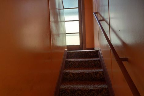 Photo of property in 20 Victoria Road, New Plymouth, 4310