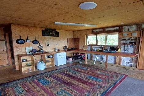 Photo of property in 7116 Kenepuru Road, Raetihi, Picton, 7282