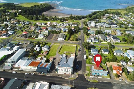 Photo of property in 102 Tasman Street, Opunake, 4616