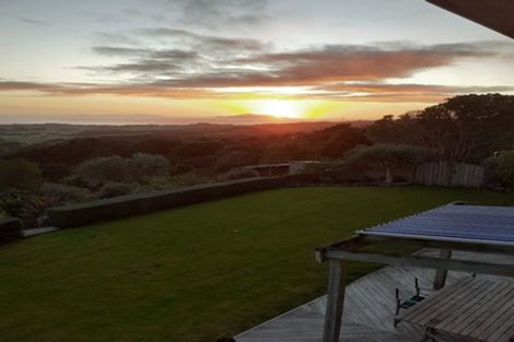 Photo of property in 275 Massey Road, Waipu, 0582