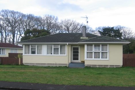 Photo of property in 3 Bates Street, Papakura, 2110