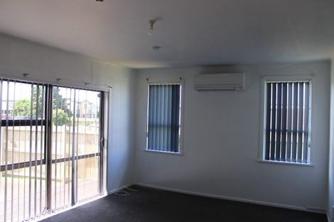 Photo of property in 1 Daniel Avenue, Mangere East, Auckland, 2024
